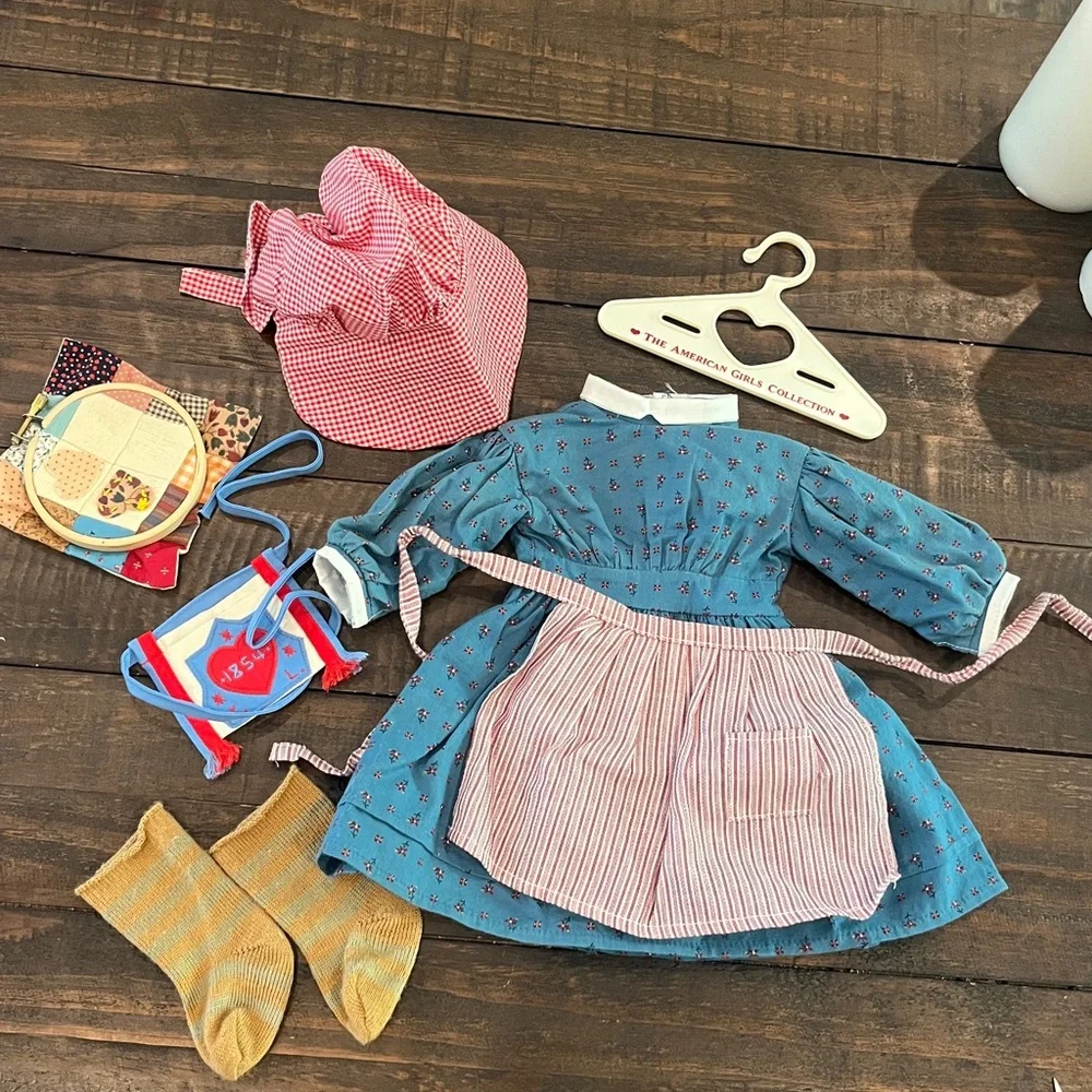 American Girl Doll Kristen Larson Meet Dress & Accessories -Retired-HTF - Picture 16 of 16